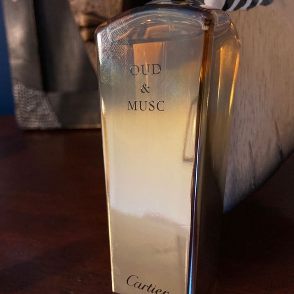 Cartier les heures voyageuses oud and musc - Picture 2 of 3